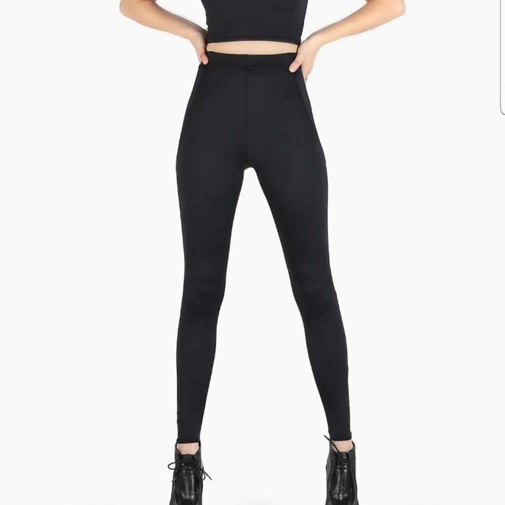 Blackmilk high waisted awesome pocket leggings XL
